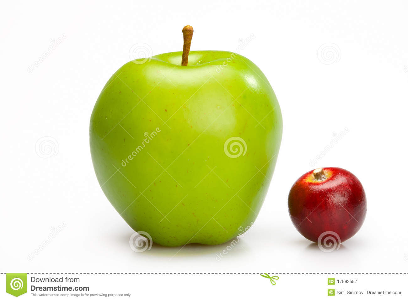 Manzanas Grandes Y Peque As  Dos Manzanas Rojos Y Verdes Maduros    