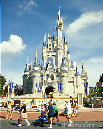 Magic Kingdom Castle Clip Art Cinderella S Castle In Disney Mag