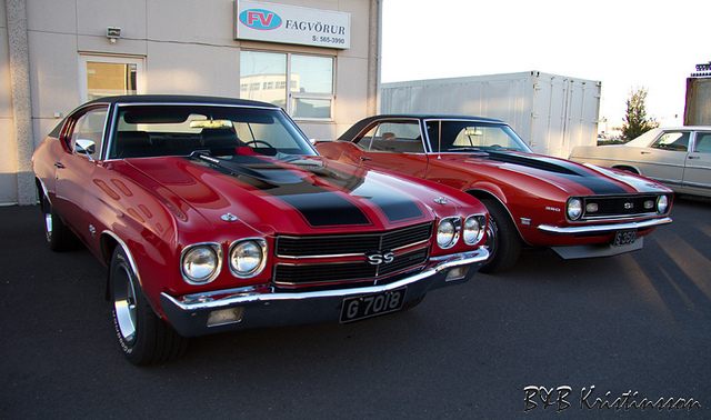 Snap Chevelle Ss 70 And Camaro Ss 68 Flickr Photo Photos On Pinterest