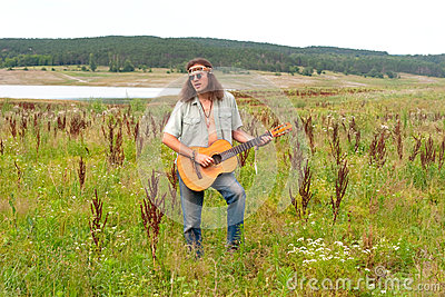 Hippie Musiciant Royalty Free Stock Photography   Image  32433467