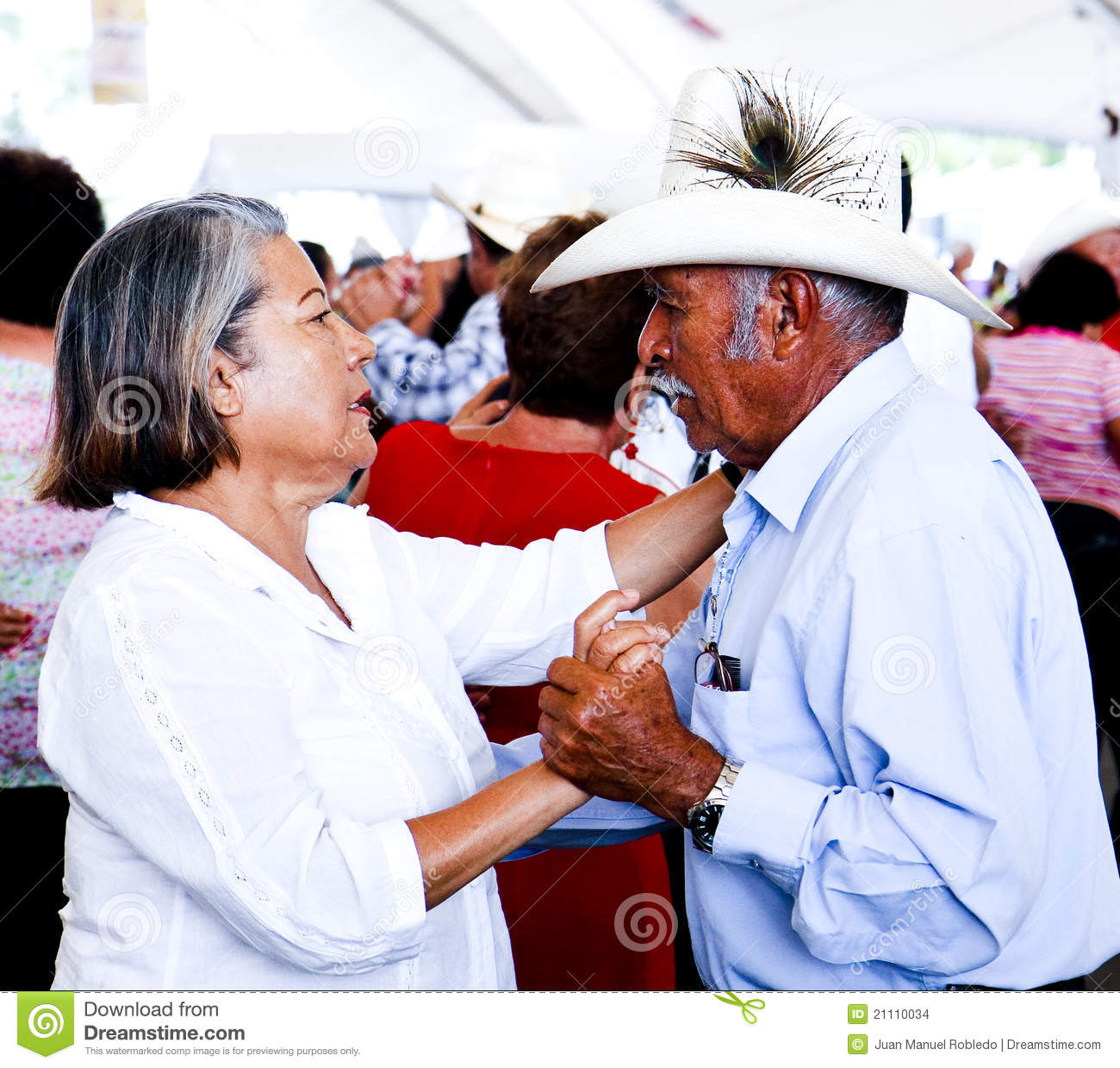 Old People Dancing Clipart Elderly Couple Dancing