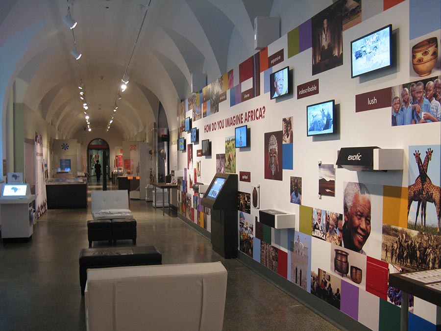 Large Scale Graphics For Exhibitions Interior And Exterior Design    