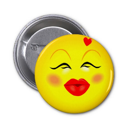 Kissy Face Emoticon   Clipart Best