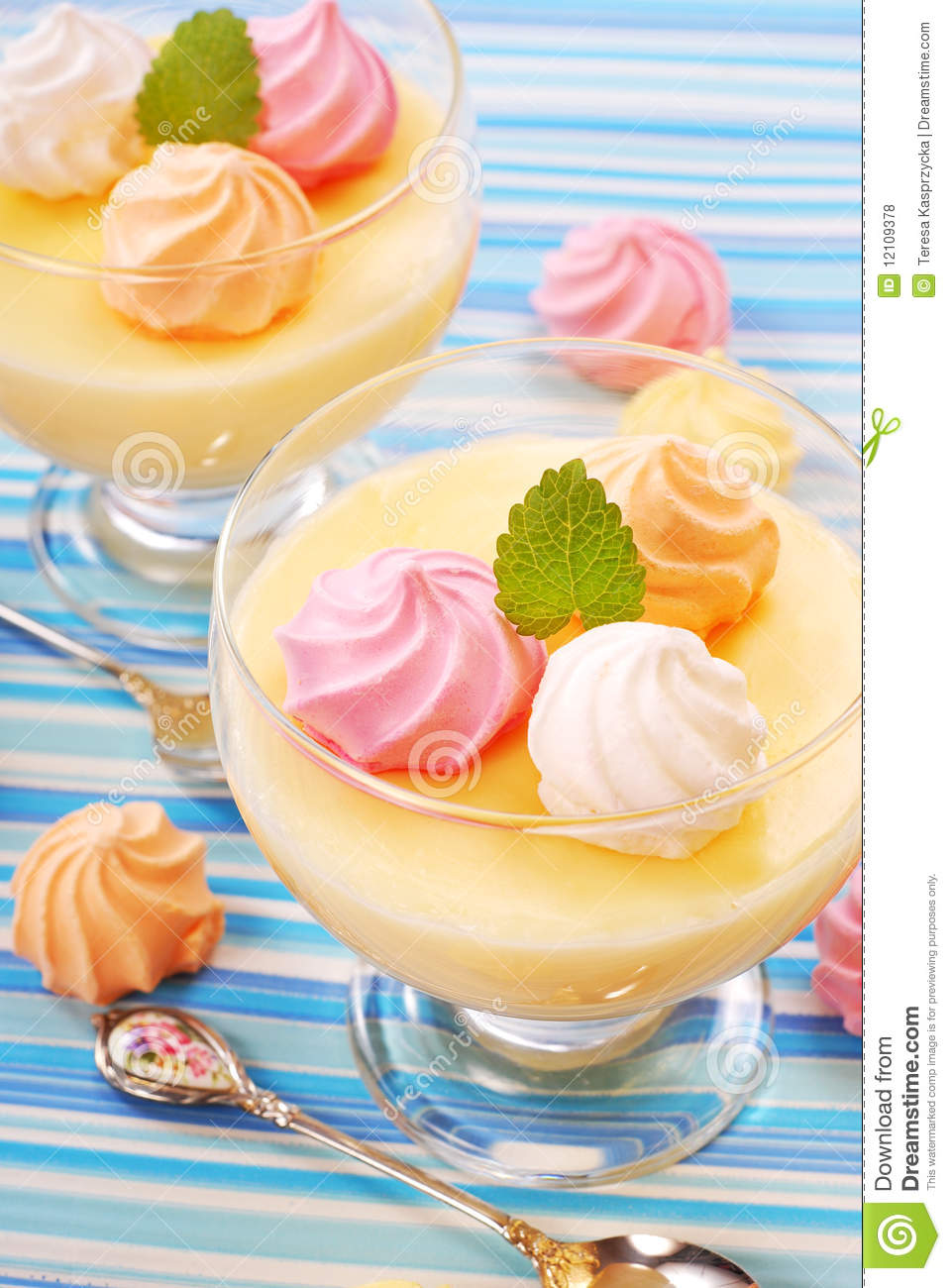 Vanilla Pudding Royalty Free Stock Photos   Image  12109378