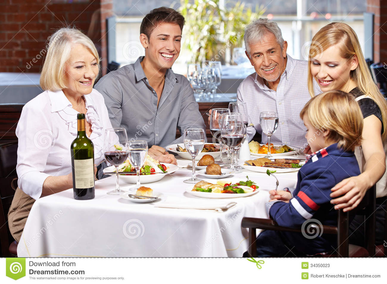 Family Eating Together Clipart Happy Family Together Stock