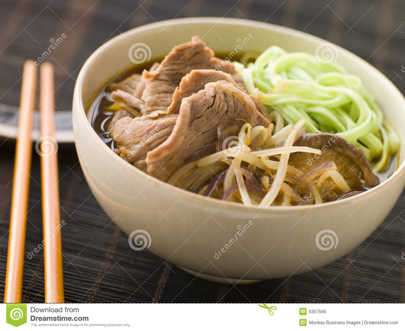 Hot And Sour Beef Broth With Spinach Ramen Noodles Royalty Free Stock