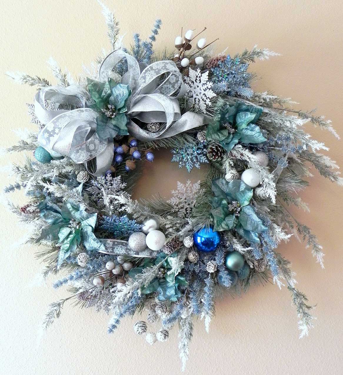 Christmas Wreath Outline Blue Christmas Wreath Idea