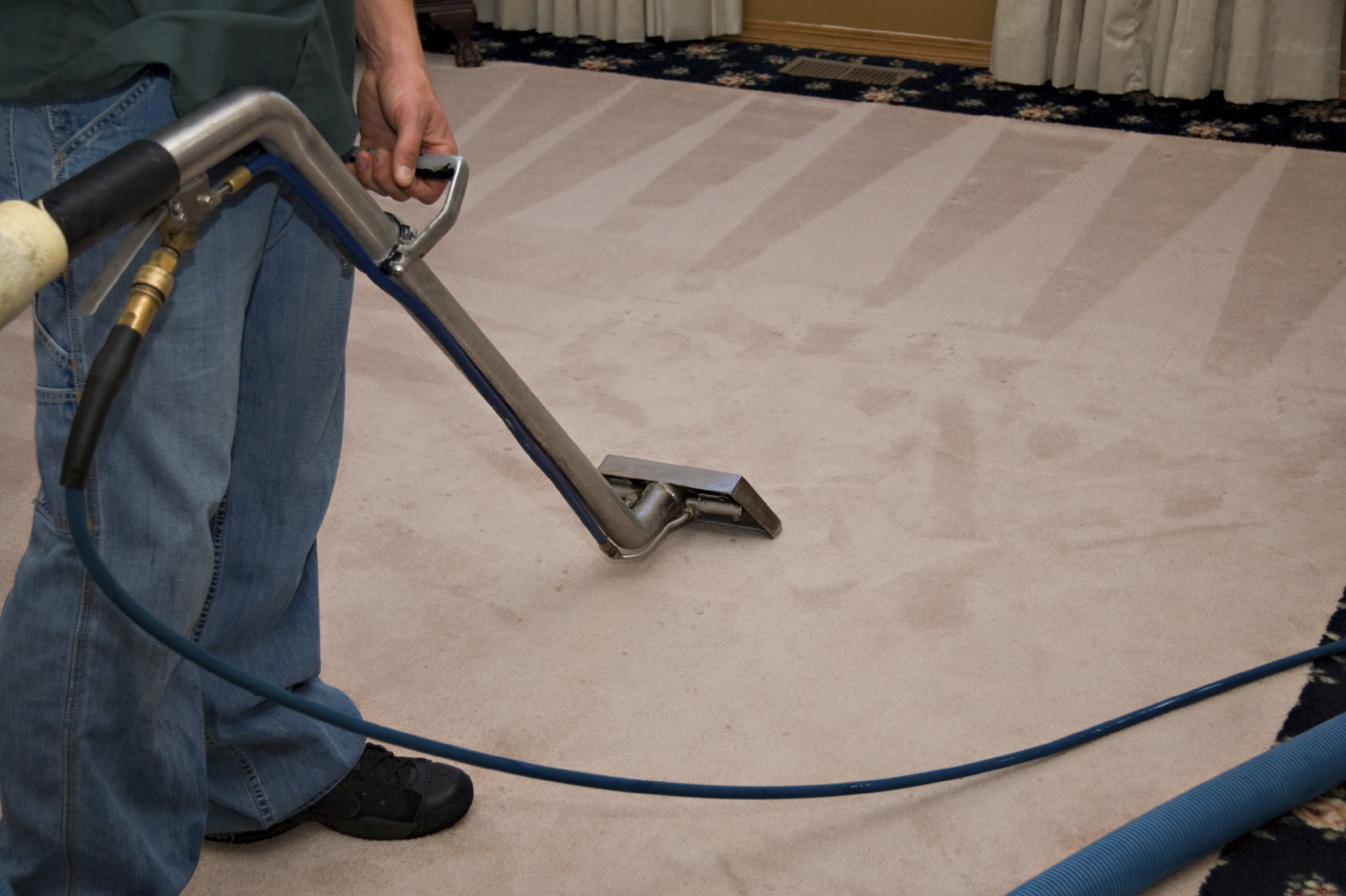 Business May Succeed By Using The Commercial Cleaning Services