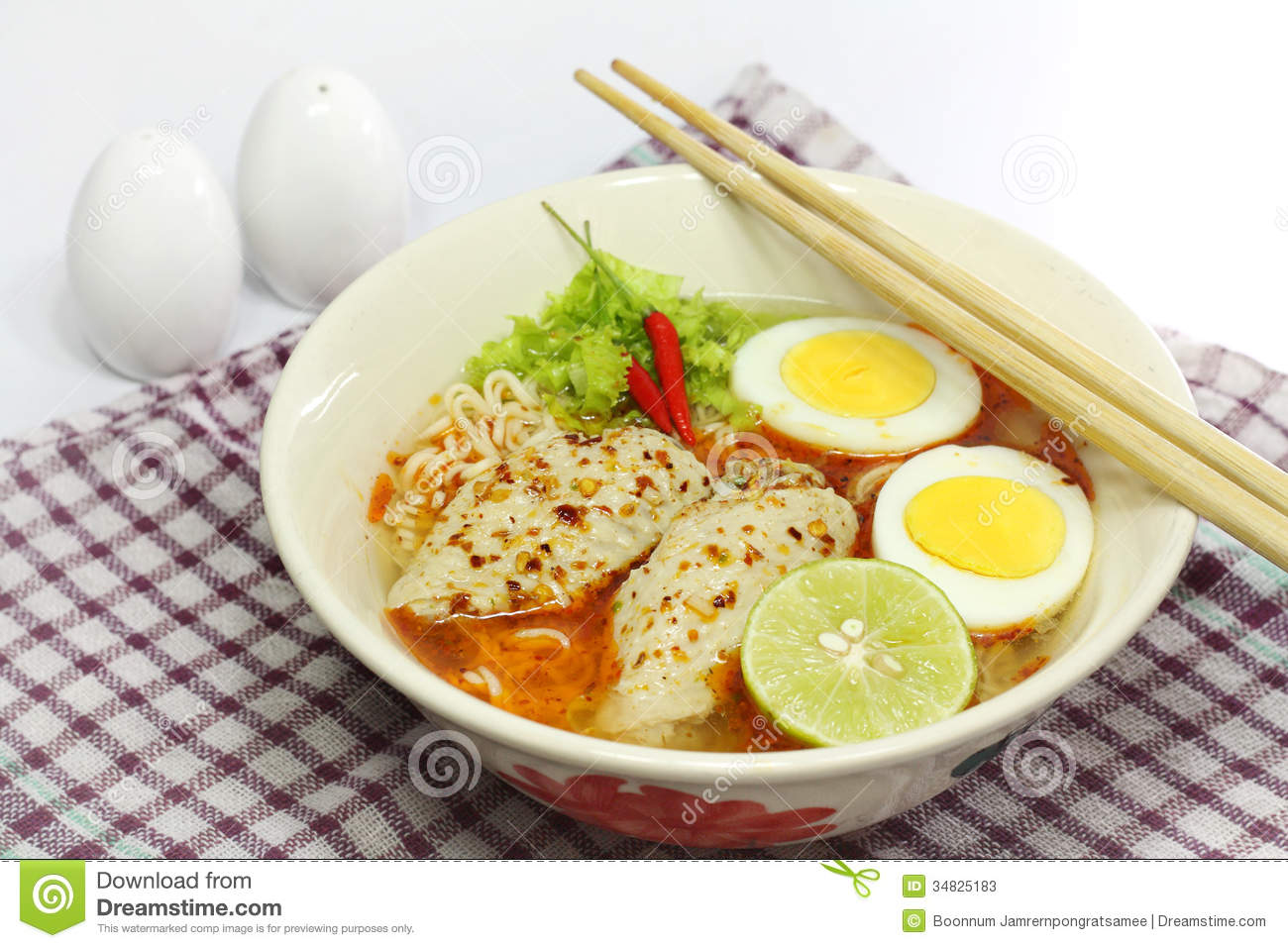 Instant Noodle With Spicy Chicken And Boiled Egg