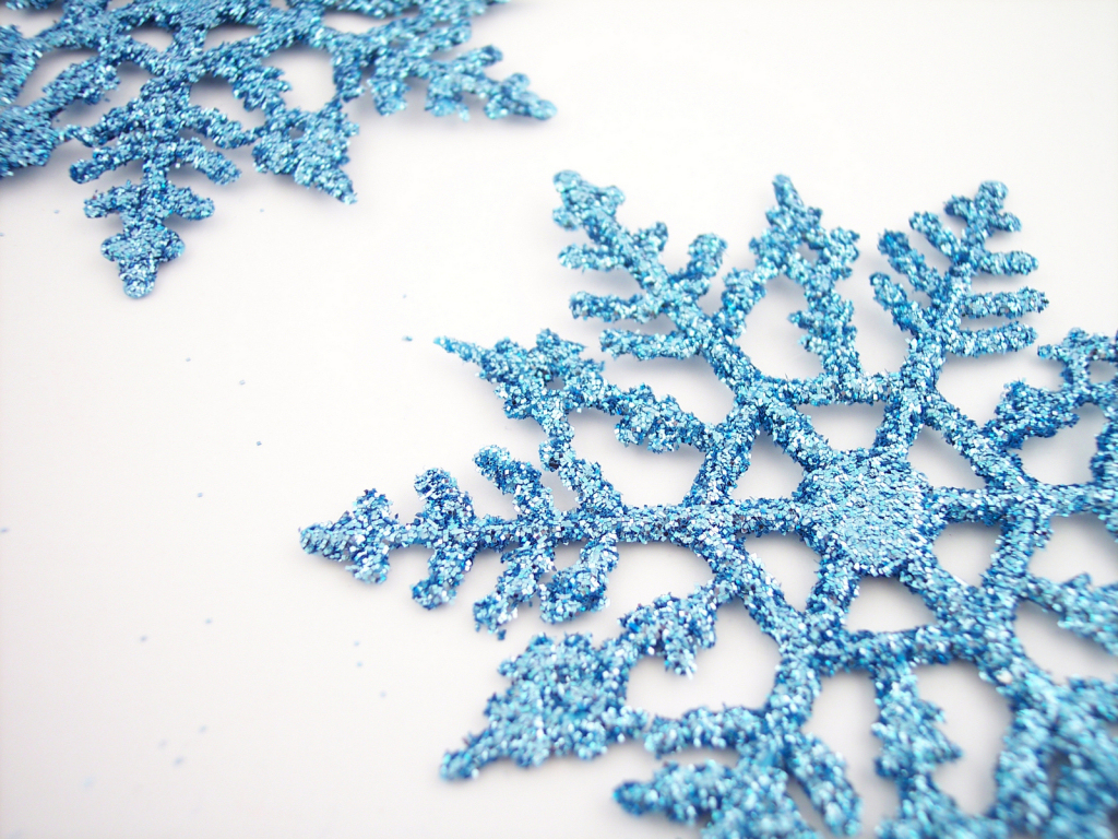 Snowflakes   Christmas Wallpaper  2736112    Fanpop