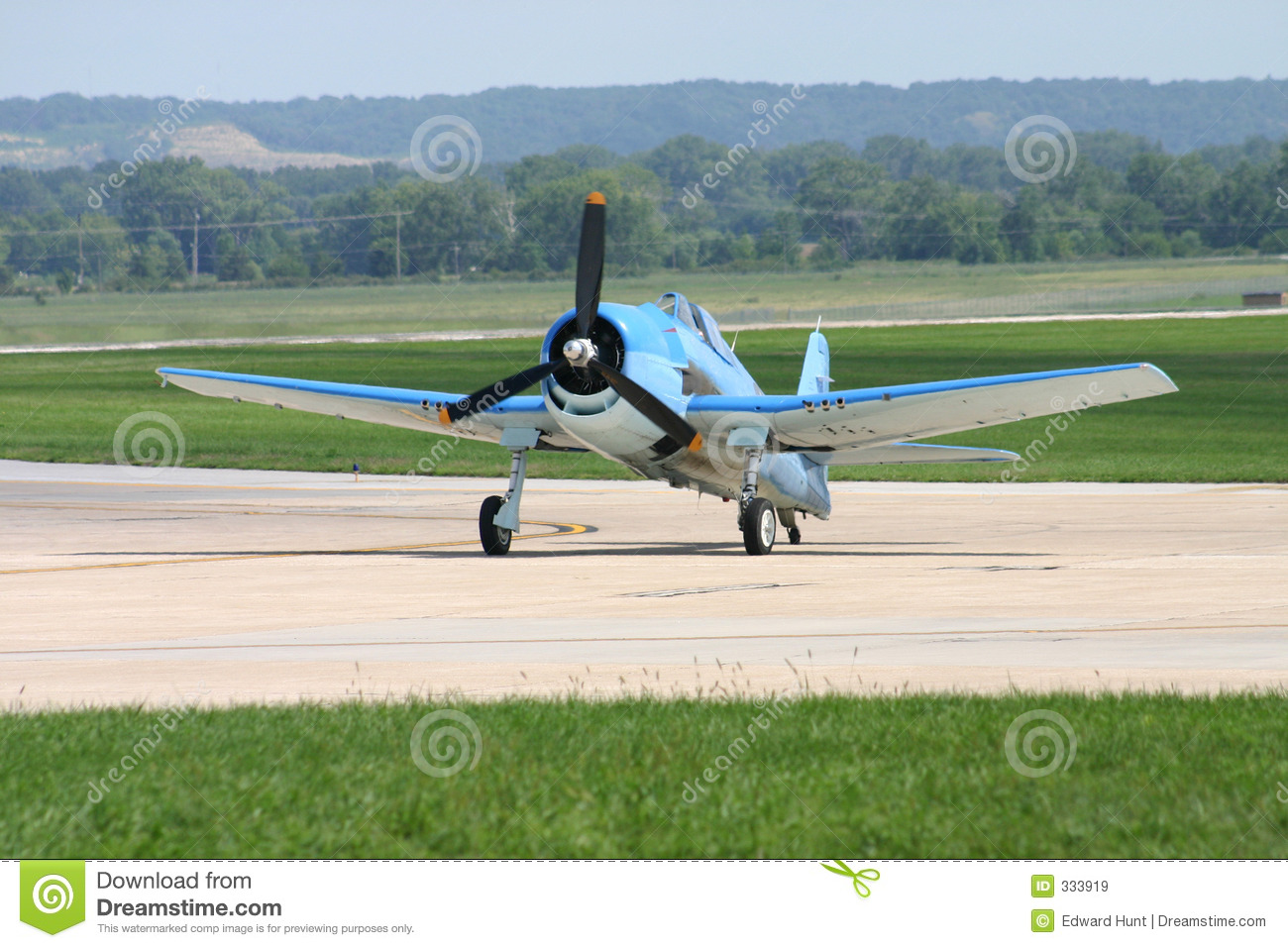 Wwii Air Plane On Runway Royalty Free Stock Images   Image  333919