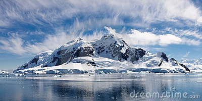 Free Stock Images  Paradise Bay Antarctica   Majestic Icy Wonderland