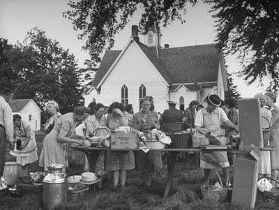 Dinner On The Ground A Long Time Ago   Outdoor Living   Pinterest