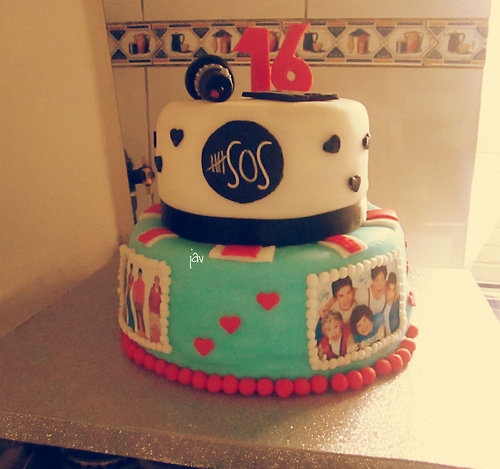 5sos And One Direction Birthday Cake