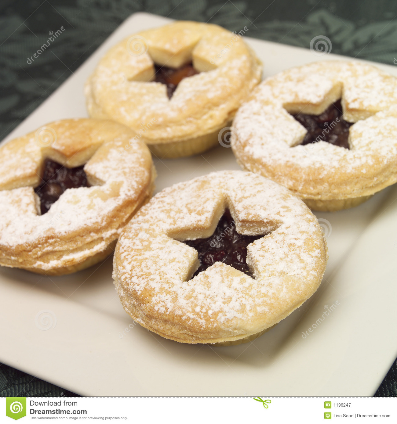 Star Fruit Mince Pies Royalty Free Stock Photography   Image  1196247