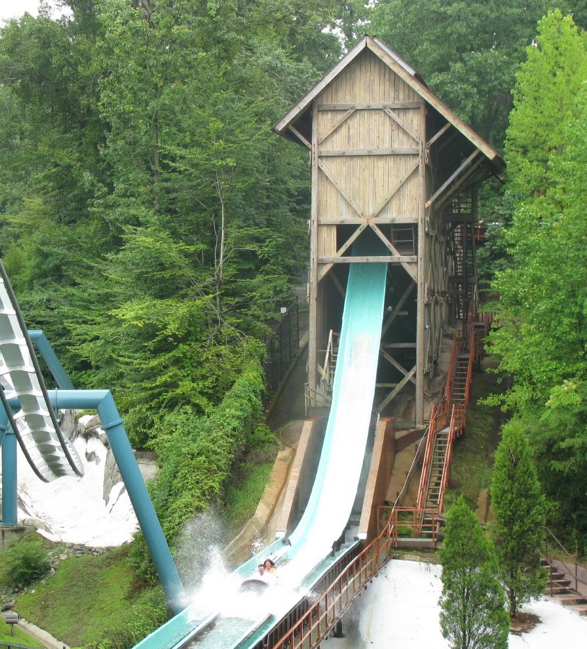 Traditional Log Flume   Your Boat Heads Down The River And Over A Drop