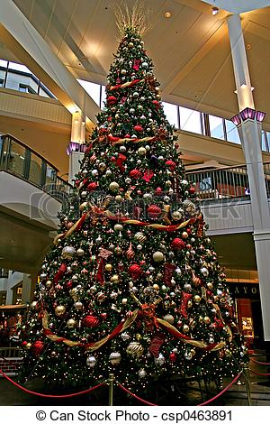 Photography Of Mall Christmas Tree   A Giant Christmas Tree In A Mall