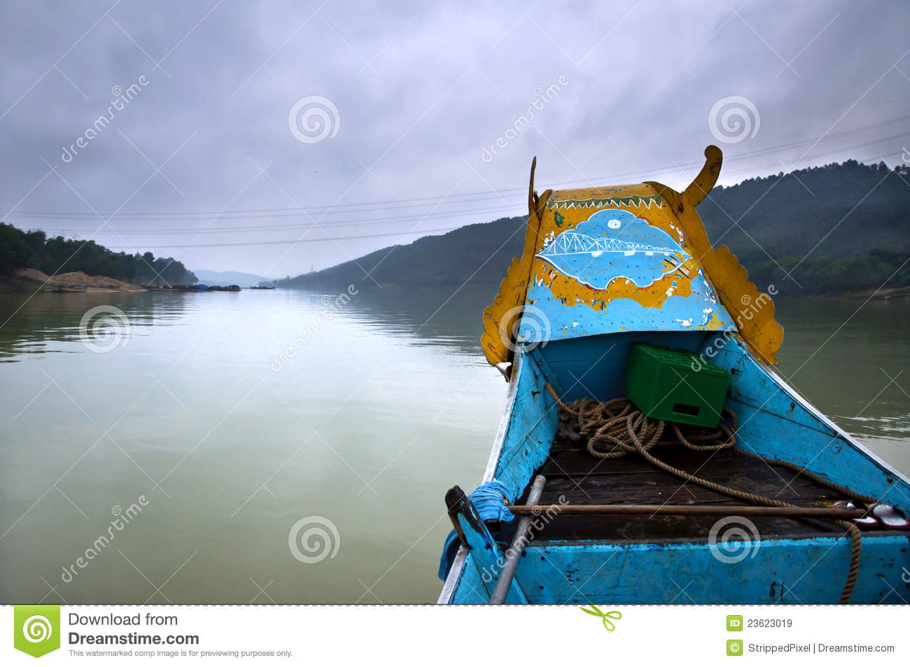 Dragon Boat On The Perfume River Vietnam Royalty Free Stock Images    