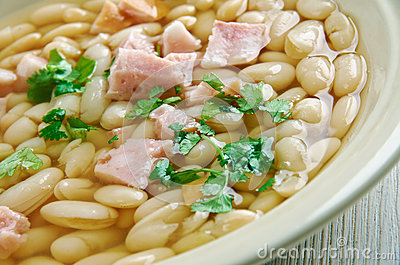 Senate Bean Soup   Soup Made With Navy Beans Ham Hocks And Onion
