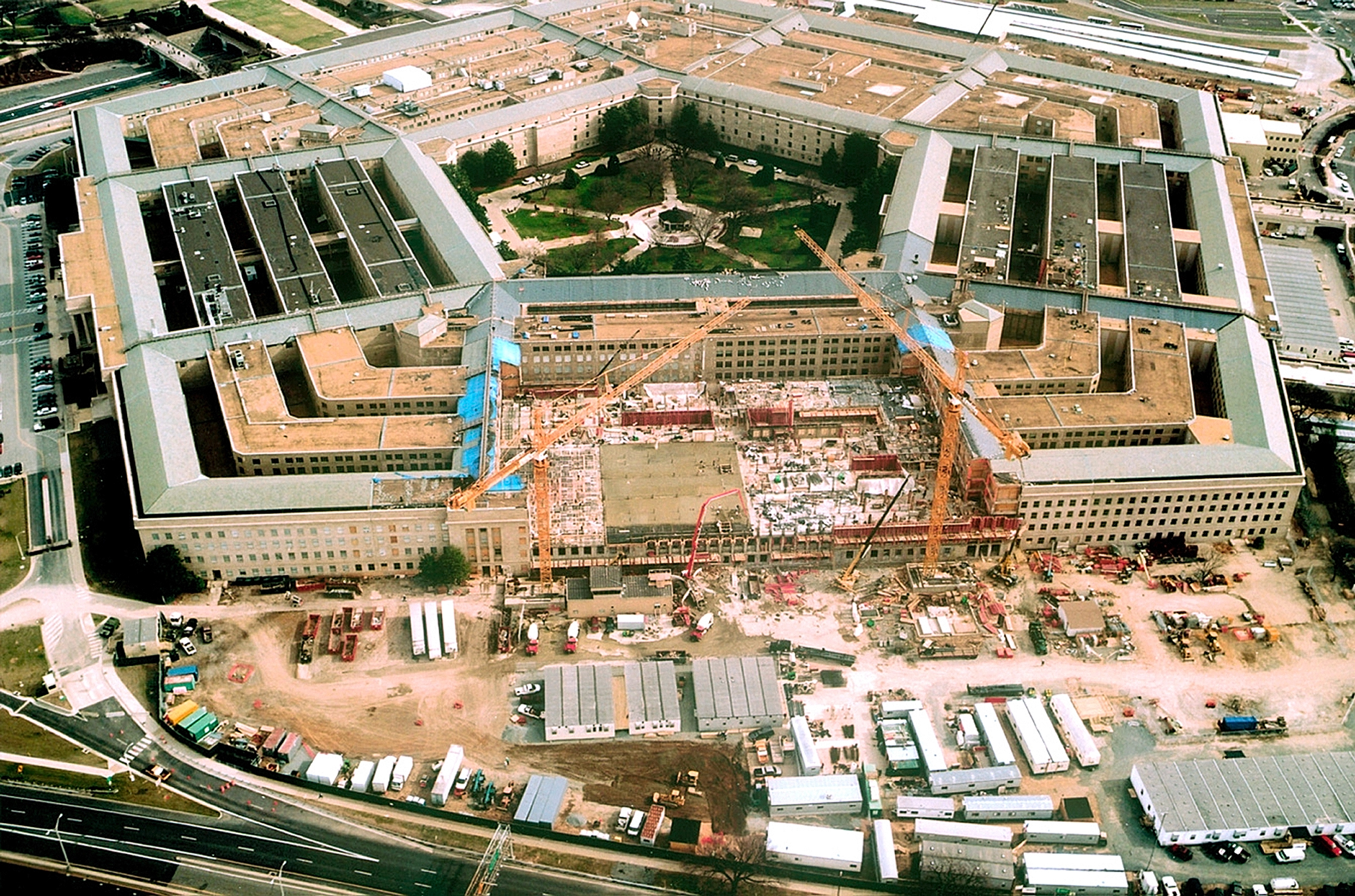 Repairs To Pentagon After 9 11 Terrorist Attack   Free Images At Clker
