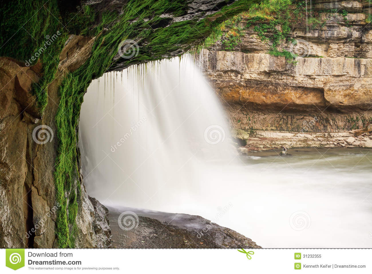 Waterfall Ledges Royalty Free Stock Photo   Image  31232355