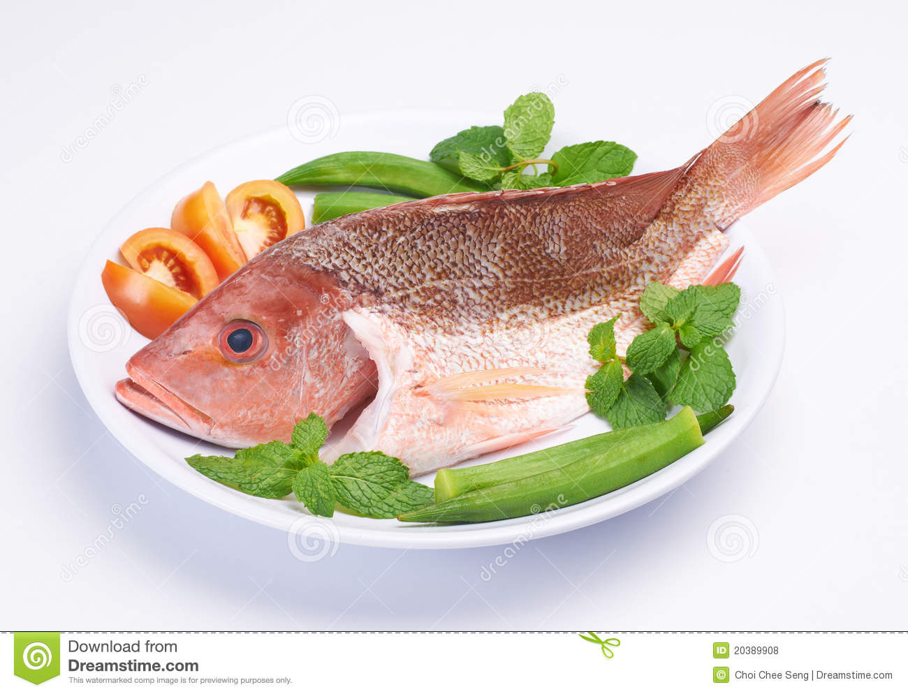 Fresh Fish On Plate Royalty Free Stock Photos   Image  20389908