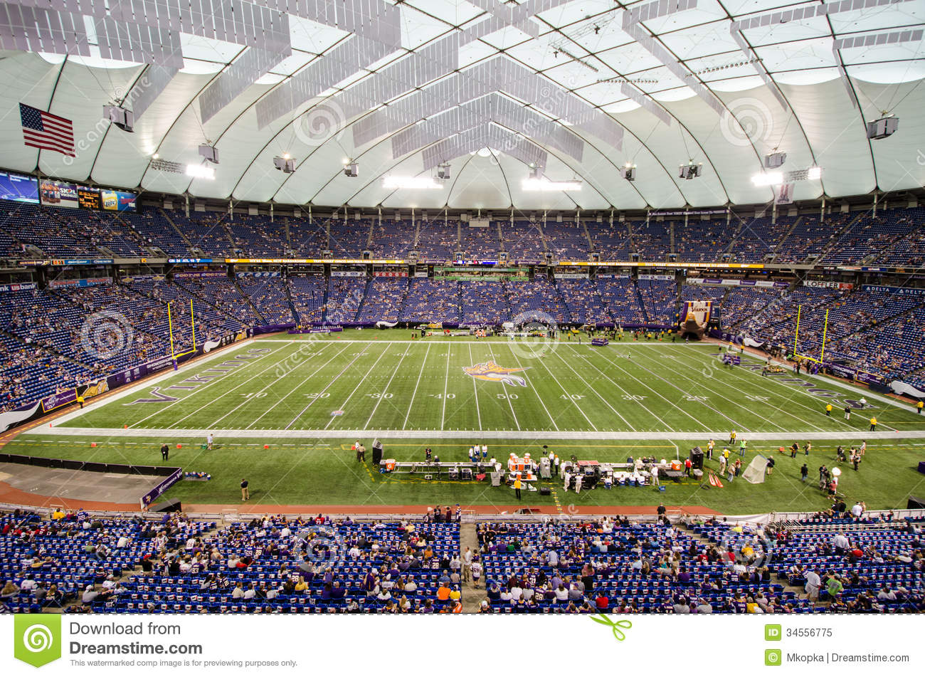Mall Of America Field Also Known As The Hubert H  Humphrey Metrodome