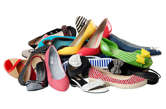 Photo  Pile Of Shoes Via Shutterstock