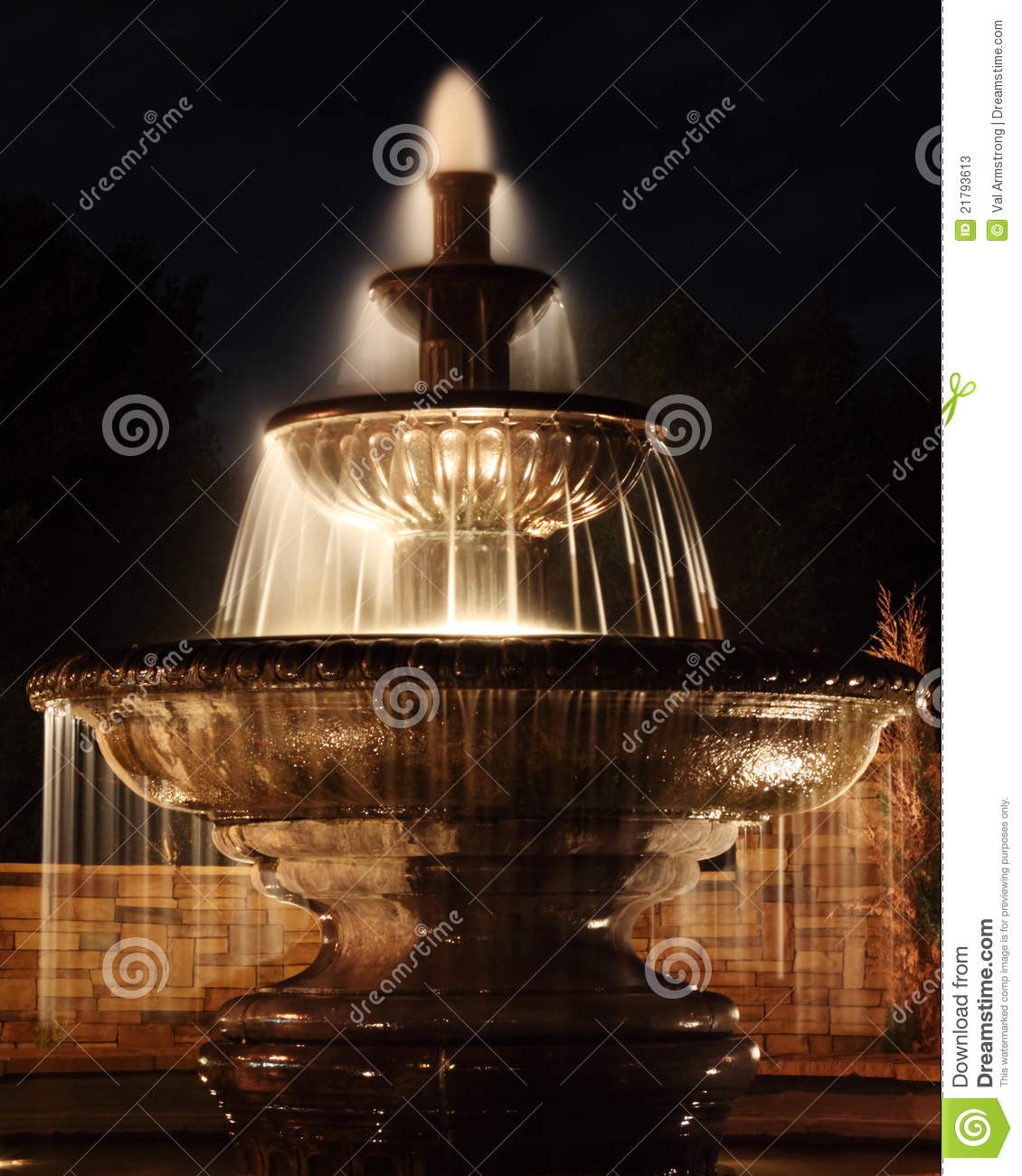 Park Fountain At Night Stock Photos   Image  21793613