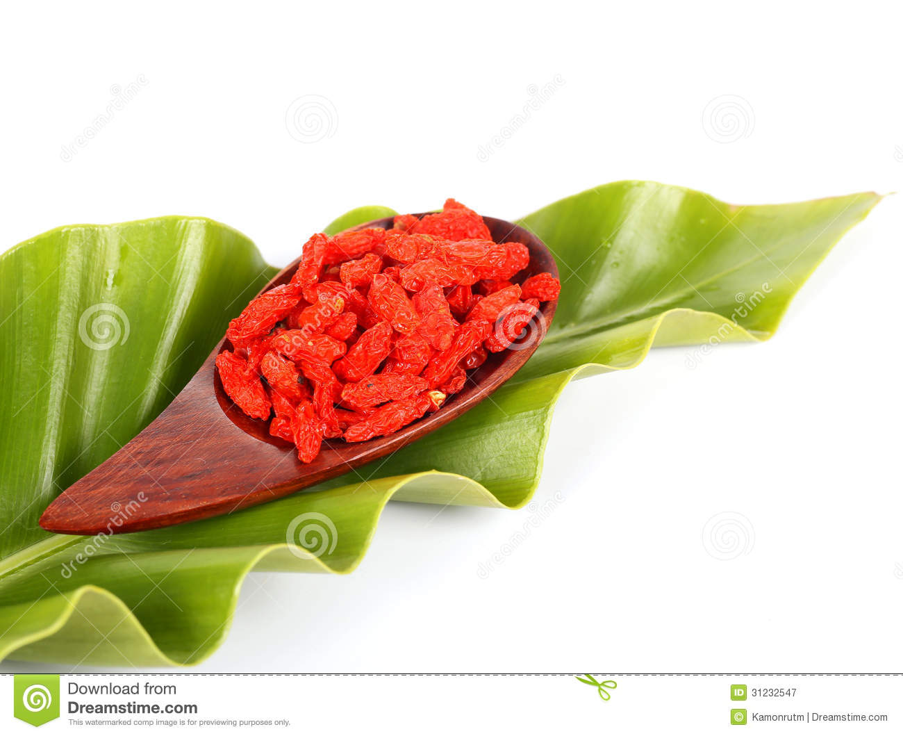 Wooden Tablespoon Of Dried Goji Berries Royalty Free Stock Photography