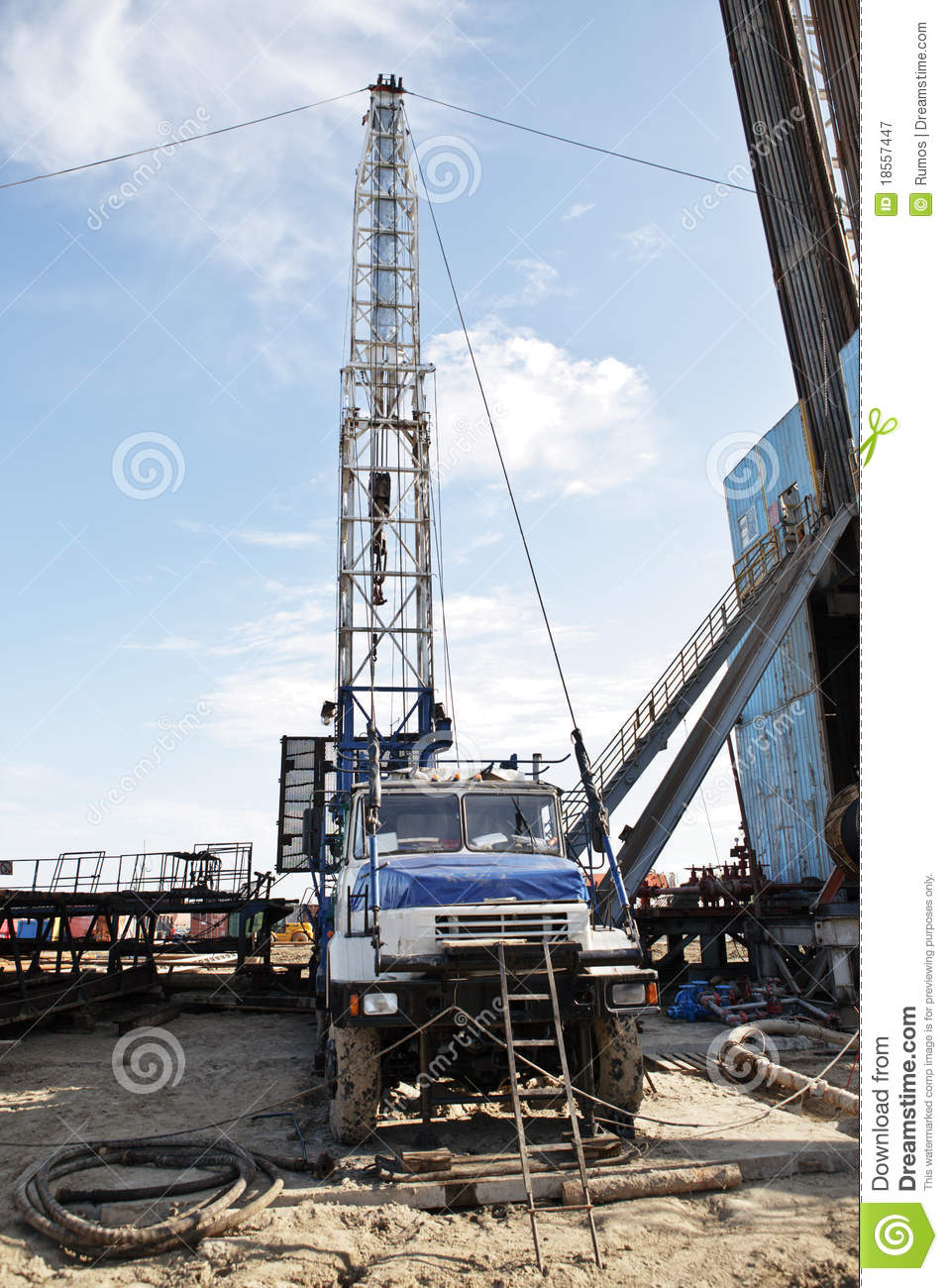 Workover Rig Royalty Free Stock Photography   Image  18557447