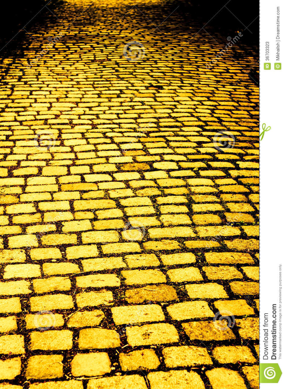 Yellow Brick Road Stock Photos   Image  36703323
