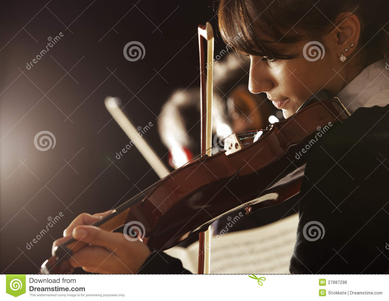 Violinist Woman Royalty Free Stock Photos   Image  27887298