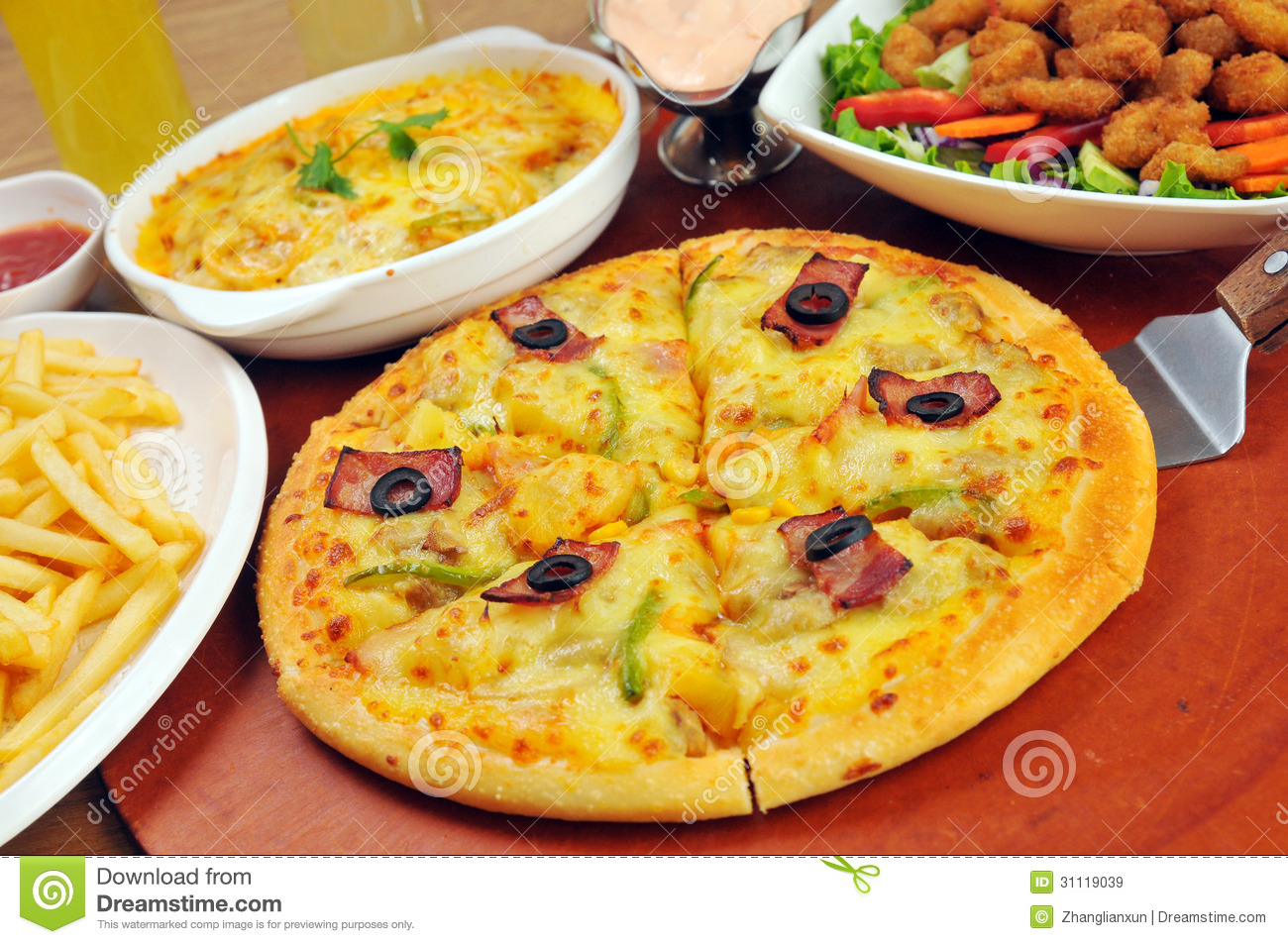 Pizza Royalty Free Stock Images   Image  31119039