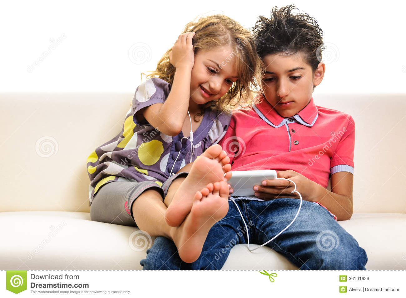 Children Playing Video Games On Cell Phone Royalty Free Stock Images