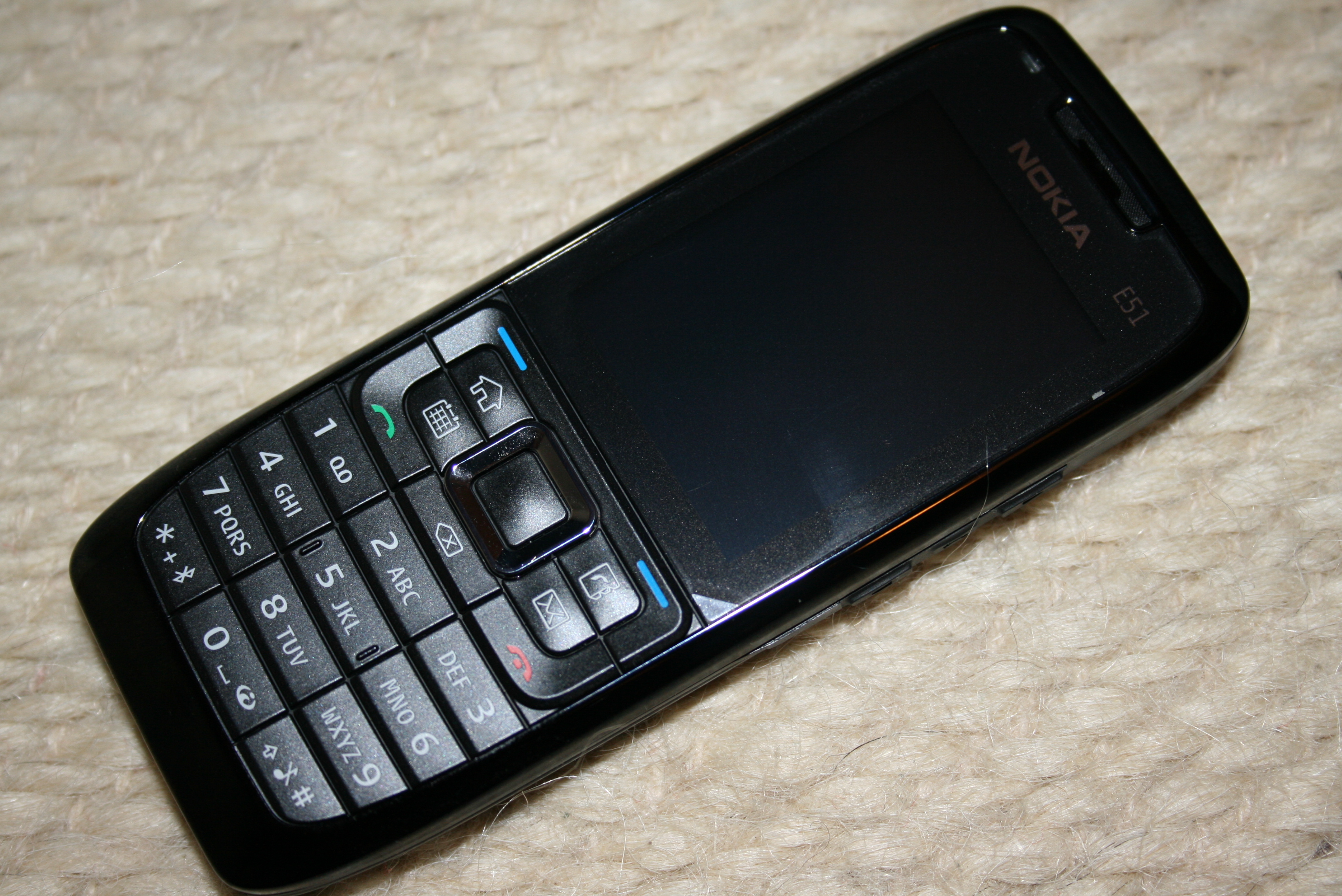 Description Nokia E51 Black Jpg