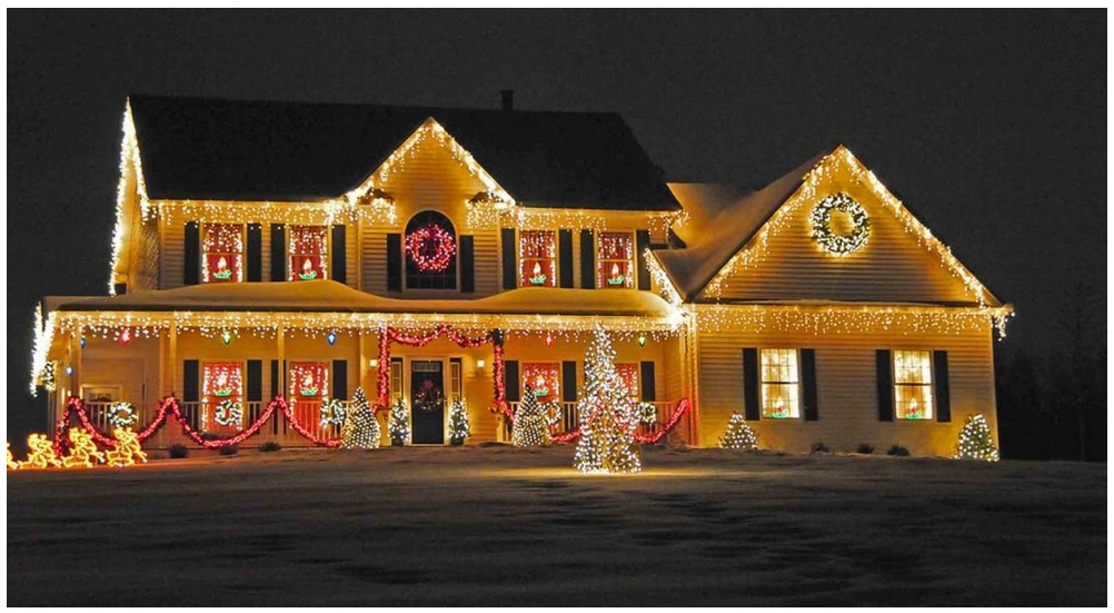 How To Make Your Christmas Lights Display The Best In The Neighborhood