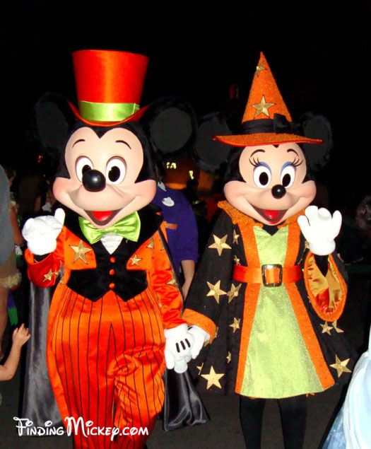 Disneyland Halloween   Mickey   Minnie   Disneyland   Pinterest