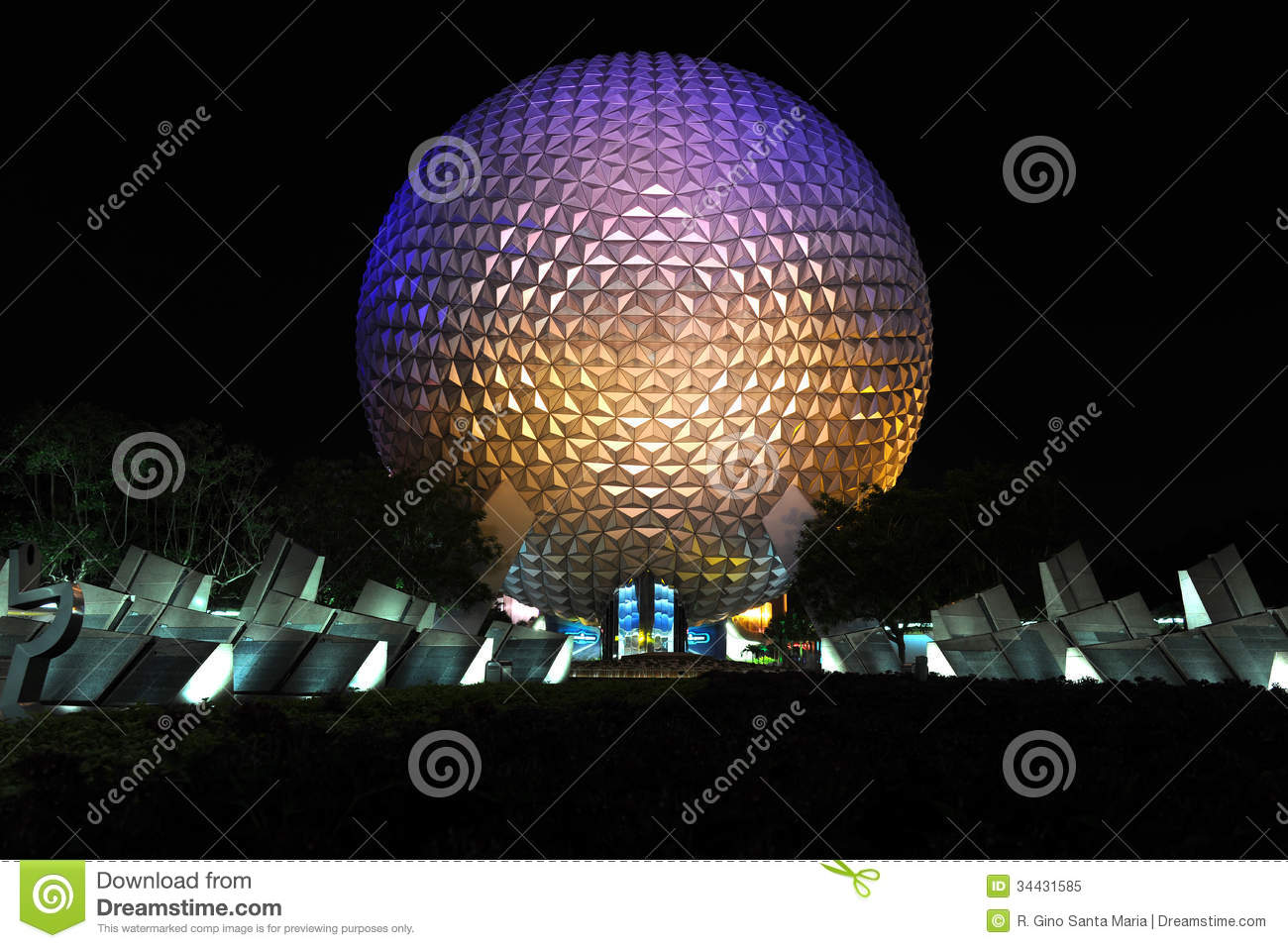 Orlando Florida   June 06 2012  Disney S Epcot Center Sphere