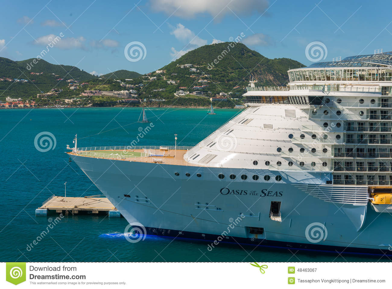Grand Turk   November 20   Royal Caribbean S Oasis Of The Seas Docked    