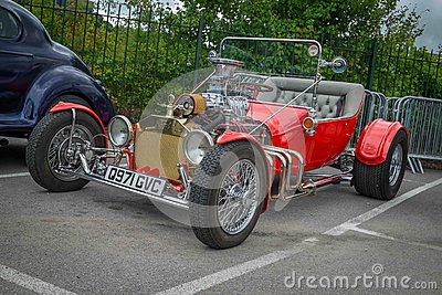 Weybridge Surry Uk   August 18  1920s Red Ford Model T On Show At