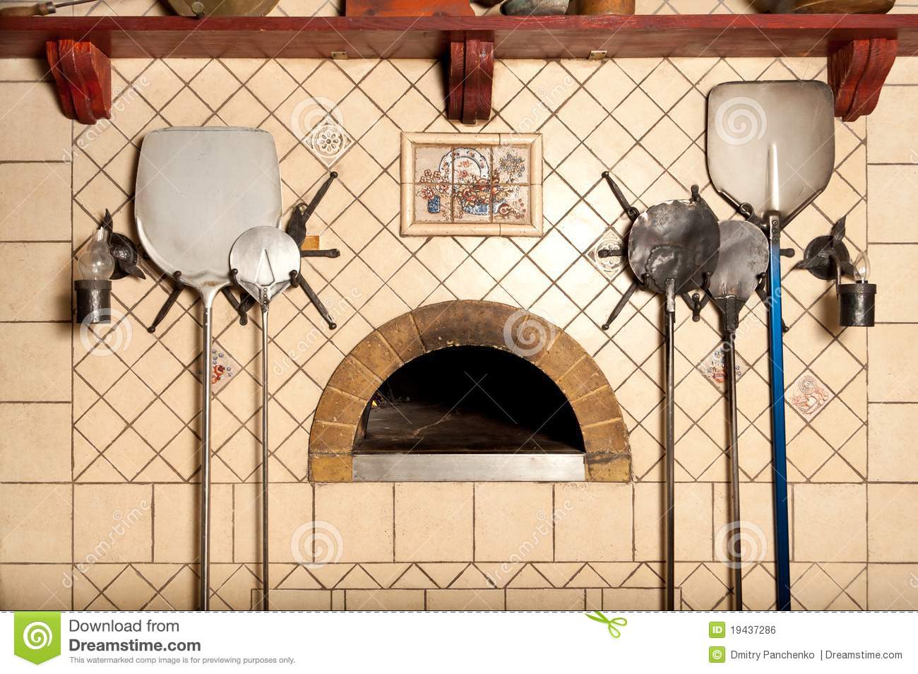Wood Fired Pizza Oven Royalty Free Stock Image   Image  19437286