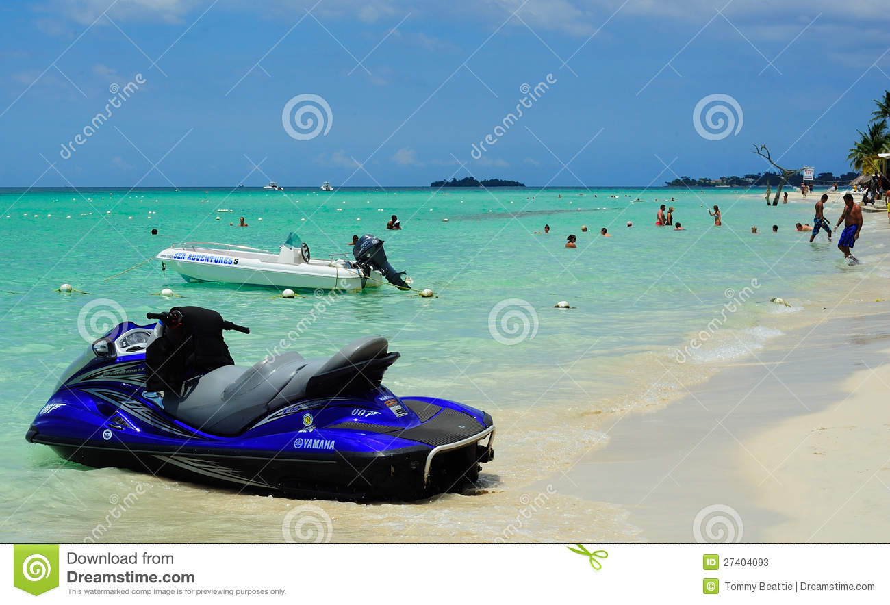 Negril Beach Jamaica Editorial Stock Photo   Image  27404093