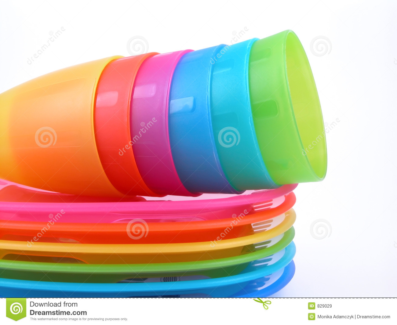 Plastic Cups And Plates Royalty Free Stock Images   Image  829029