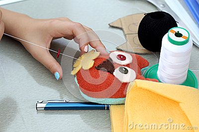 Hand Sawing Toy   Creative Hobby In Childrens Hand