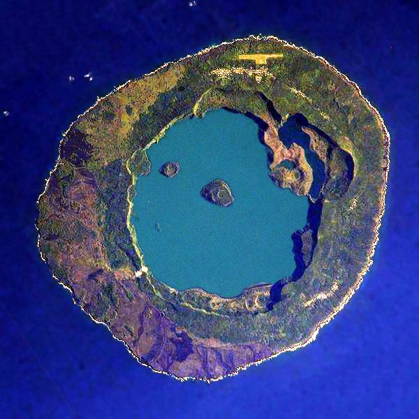 Ou Crater Lake Tonga   Http   Www Wpclipart Com Geography Crater