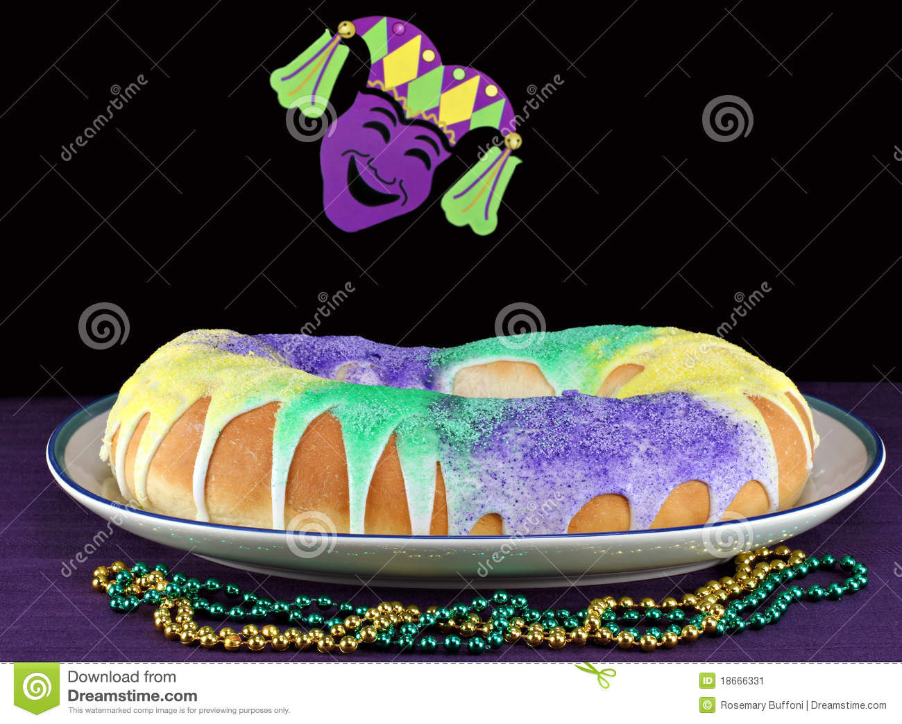 King S Cake In Honor Of The Three Kings  Original Colors Of Green For