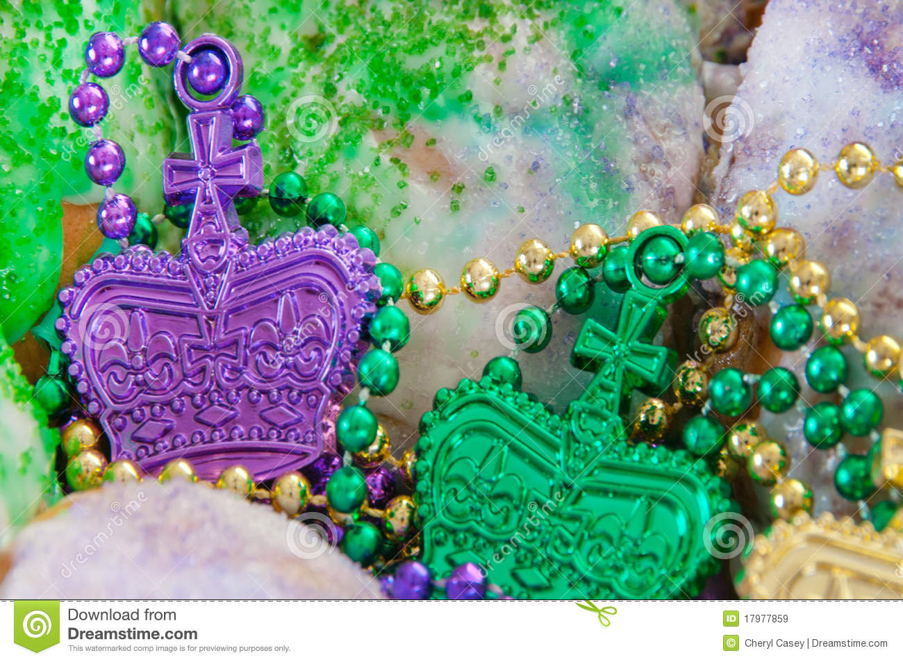 Mardi Gras King Cake Royalty Free Stock Images   Image  17977859