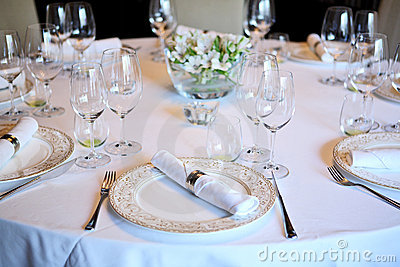 Fancy Dinner Table Clipart Images   Pictures   Becuo