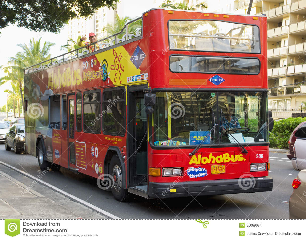 This Double Decker Bus Gives Visitors A Tour Of Honolulu Showing Off    